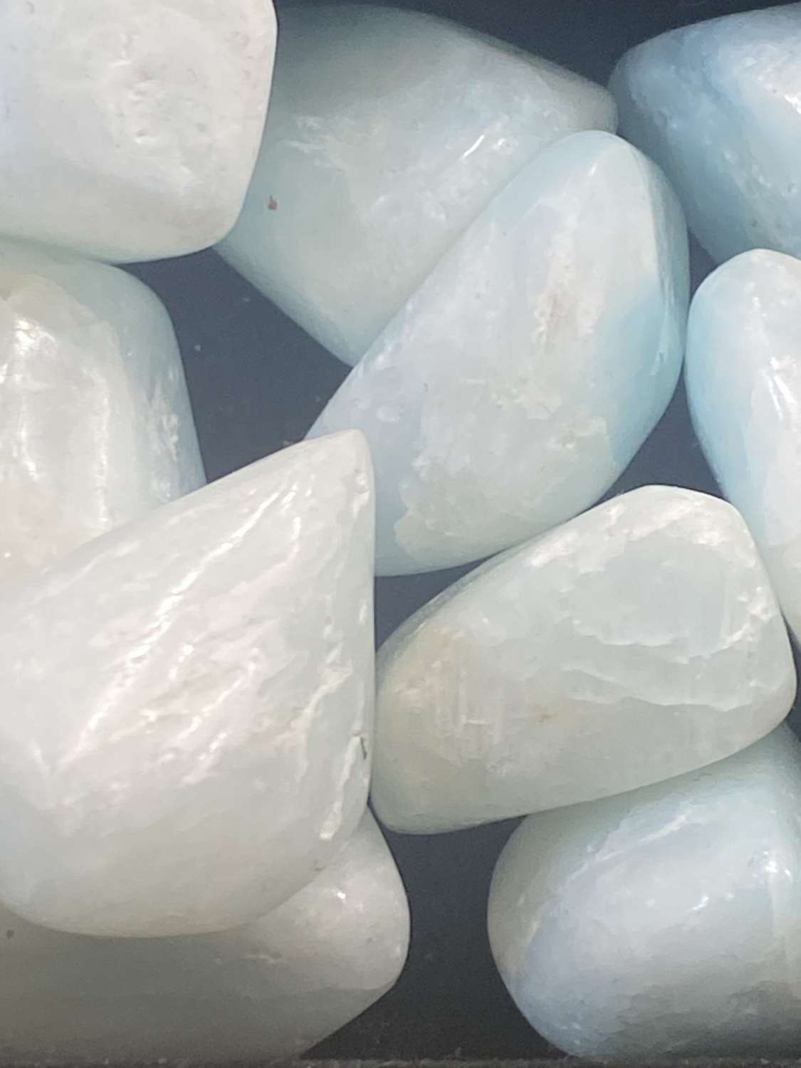 Hemimorphite pierre roulee