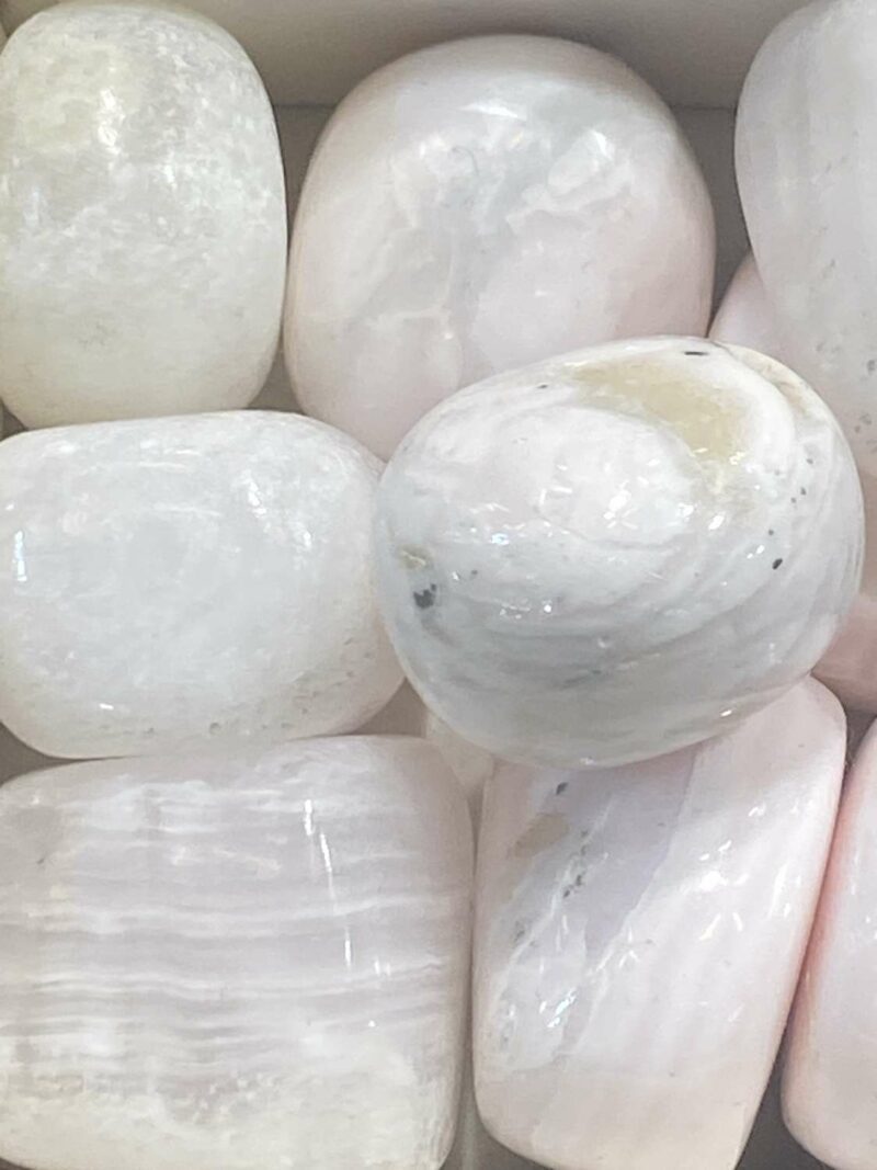 Manganocalcite pierre roulee